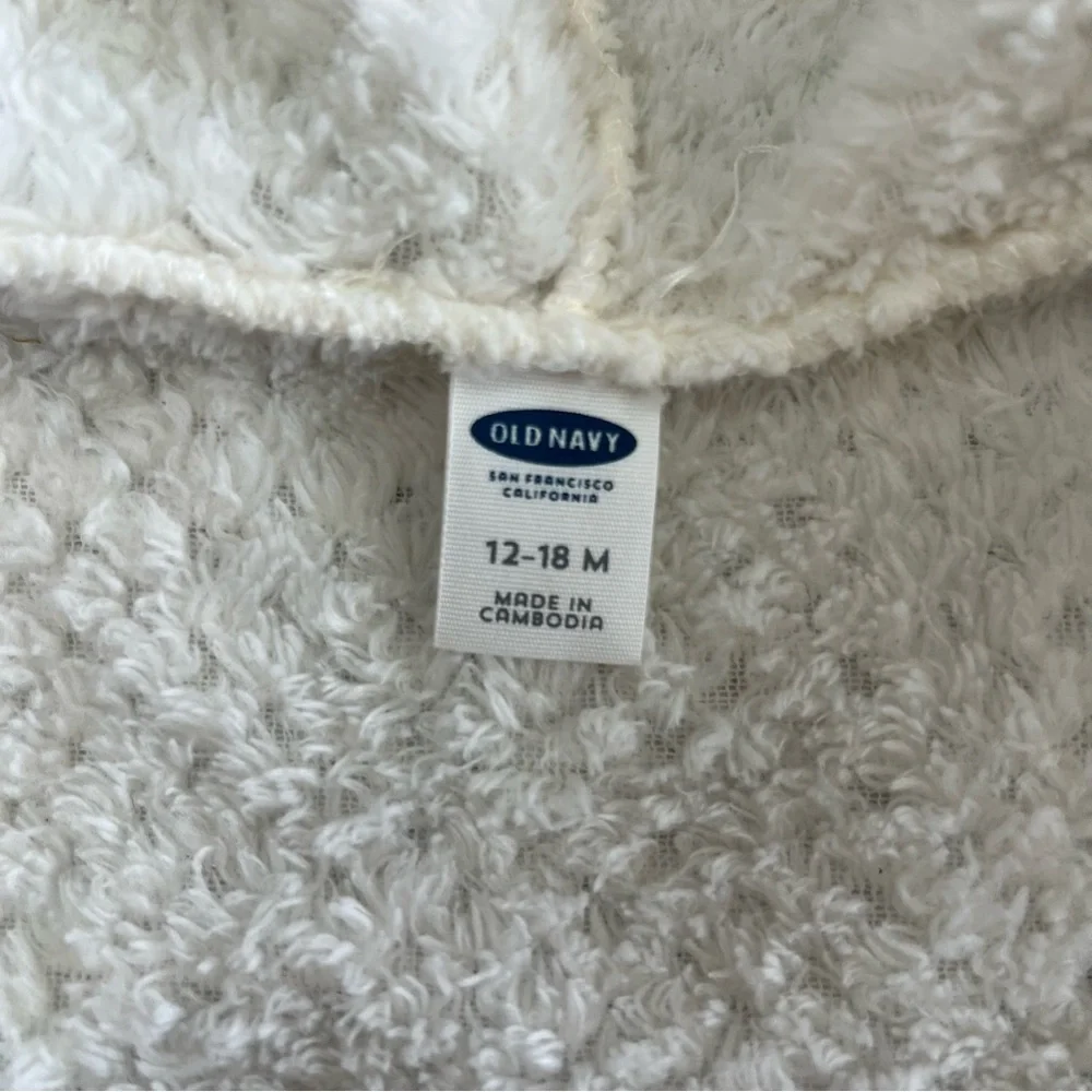 Old Navy Toddler Girls Fuzzy Knit Cape Poncho Sz 12-18 Months Winter Hood White